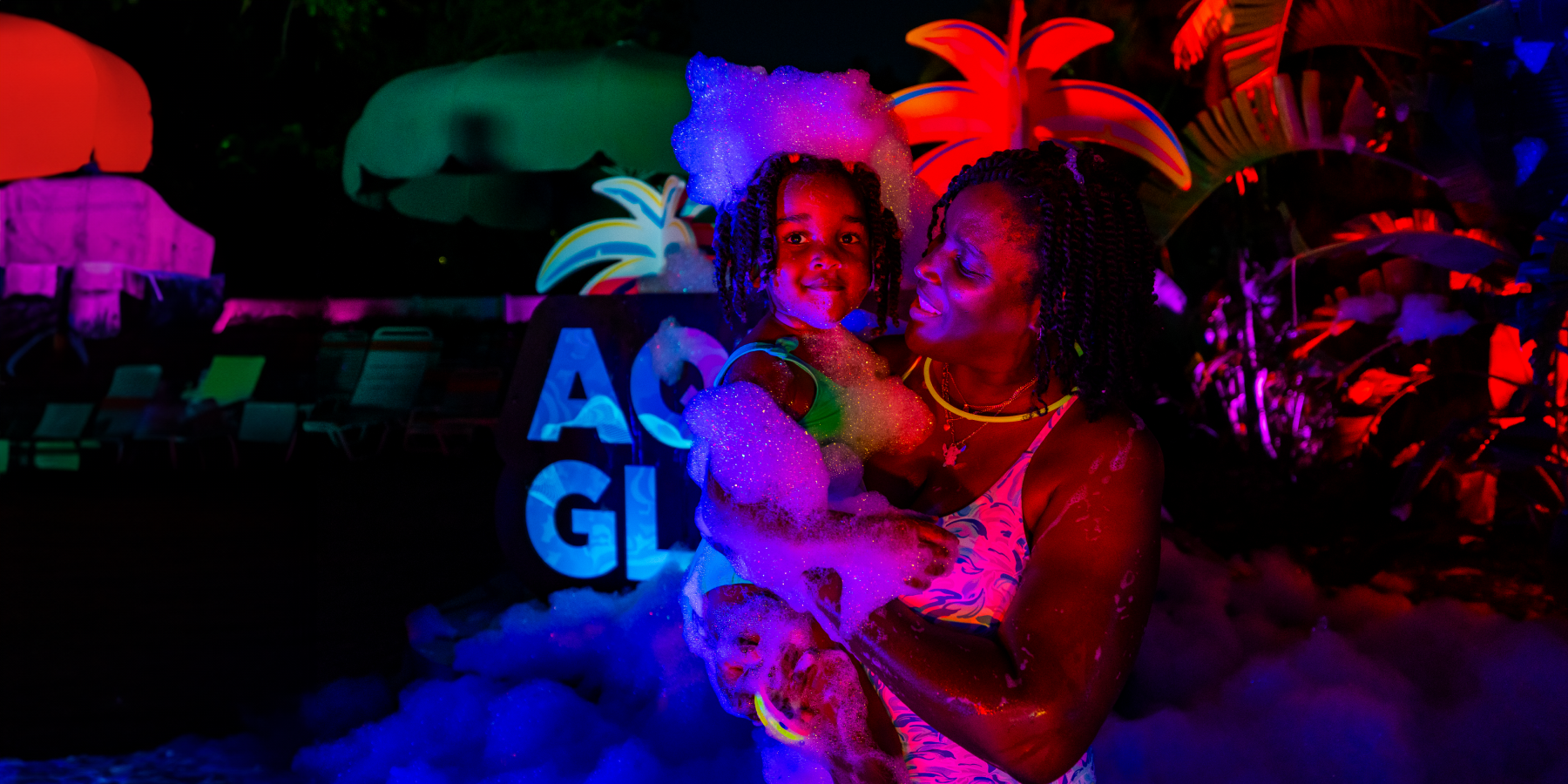 mom and daughter