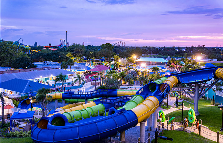 Overview at Adventure Island Tampa Bay