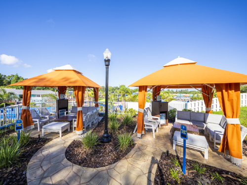 Wave Pool Super Cabana